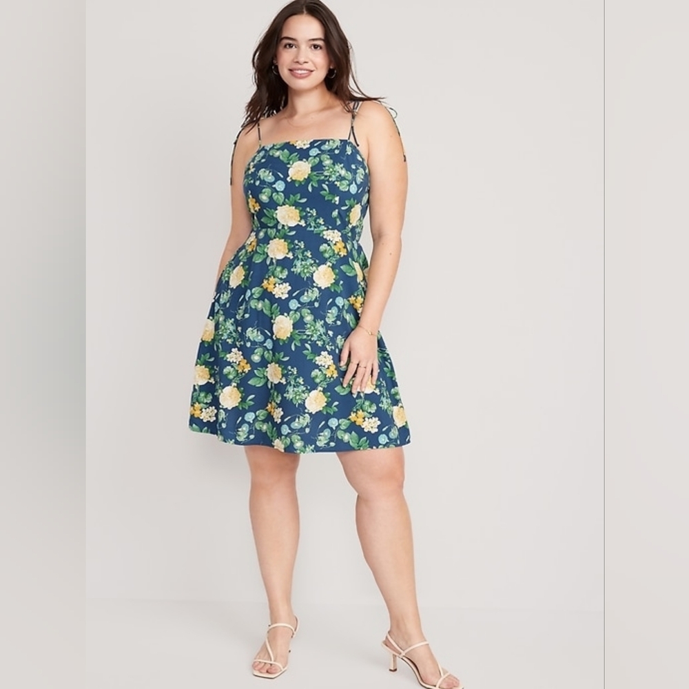 Navy Blue Floral Tie-Strap Sundress